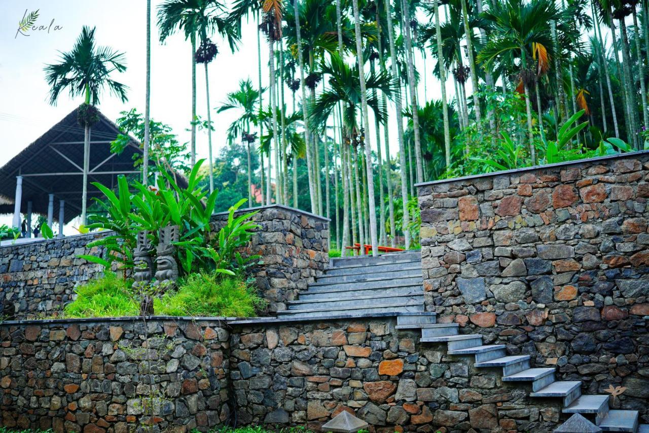 Maayaa Riverside Villa By Kpm Tripenta Attappādi Exterior foto